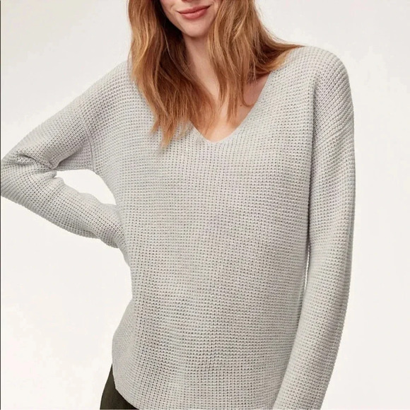 Aritzia Wilfred Free Wolter Wool Grey V-Neck Long Sleeve Knit sweater Size Small - Picture 3 of 10